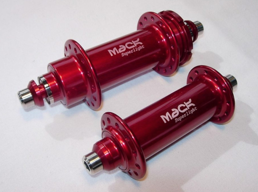 mack superlight hubs